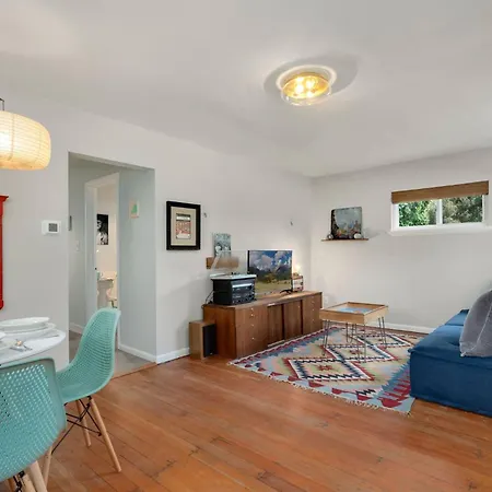 Old Town Retreat W Vintage Flair Near Csu, Bikes! Villa